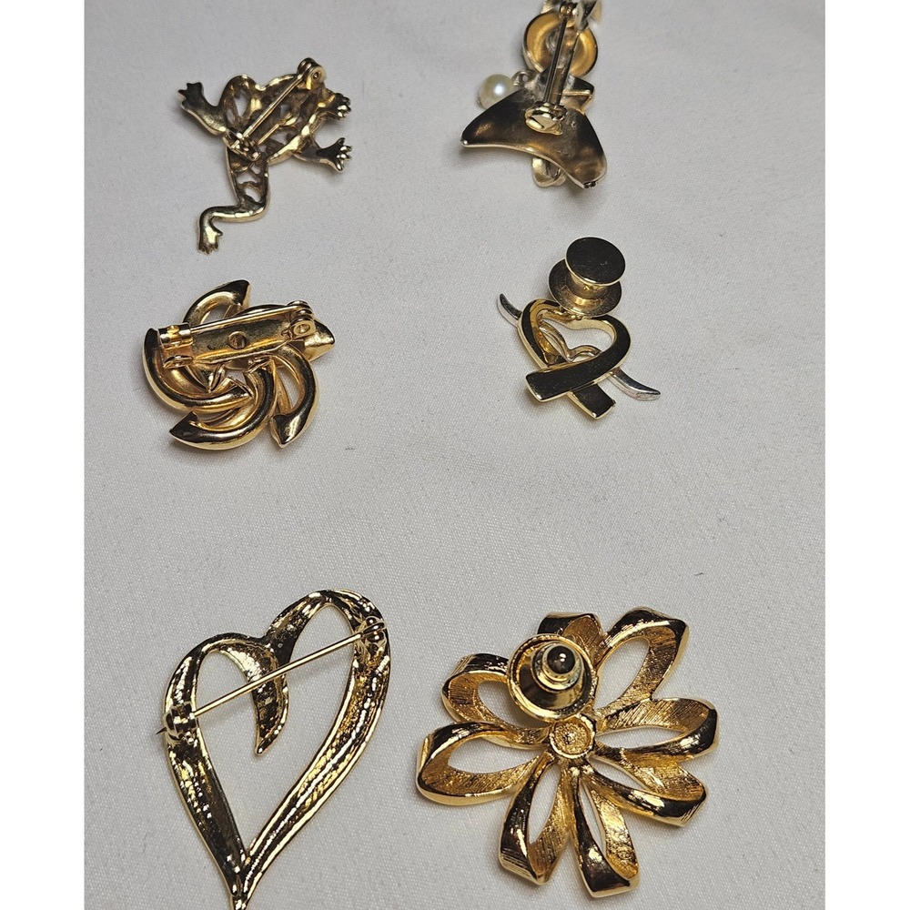 Vintage Brooch Pin Bundle 6pc Womens Gold Tone Heart Frog Bow Bird Rhinestone